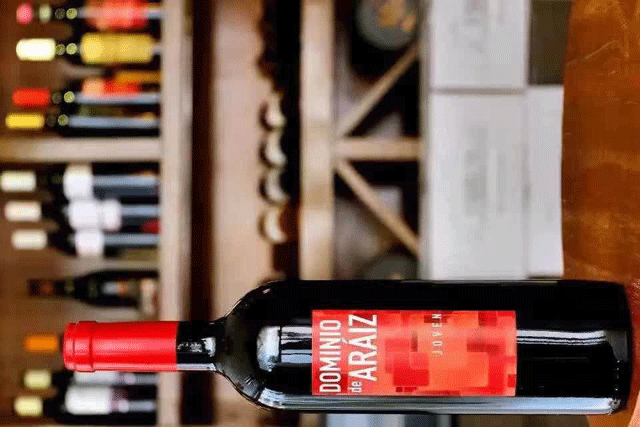 帕戈斯多米诺红葡萄酒