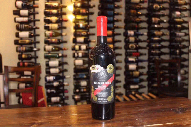 康美黑玛尔维萨红葡萄酒